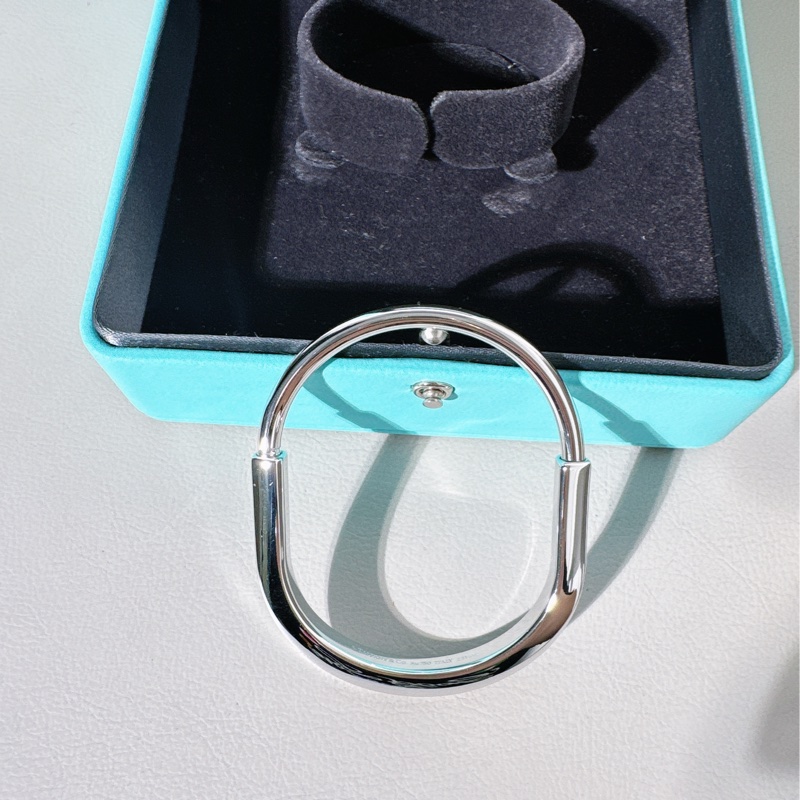 Tiffany&co.蒂芙尼 18k白金lock系列 最新款手鐲 M 號尺寸-3