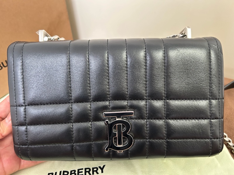 Burberry Lola 8059510 ( Black / Silver )-5