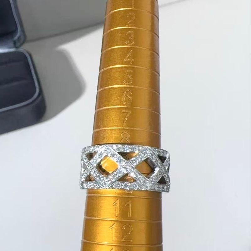 Tiffany 蒂芙尼 鉑金滿鑽戒指，尺寸美碼9碼-8