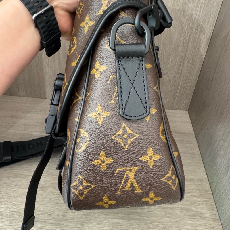 Louis Vuitton 路易威登 棕老花貓爪郵差包兩用包 底28-1