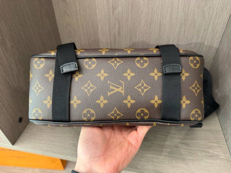 Louis Vuitton 路易威登 棕老花貓爪郵差包兩用包 底28-4