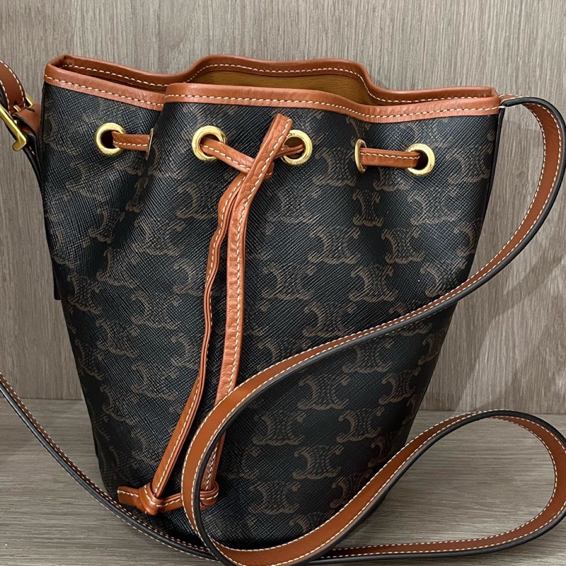 CELINE 賽琳棕色凱旋門水桶包單肩斜挎包 底15.5-0