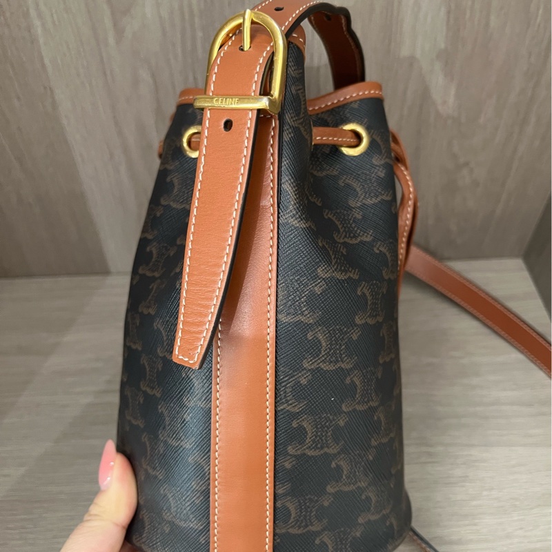 CELINE 賽琳棕色凱旋門水桶包單肩斜挎包 底15.5-2