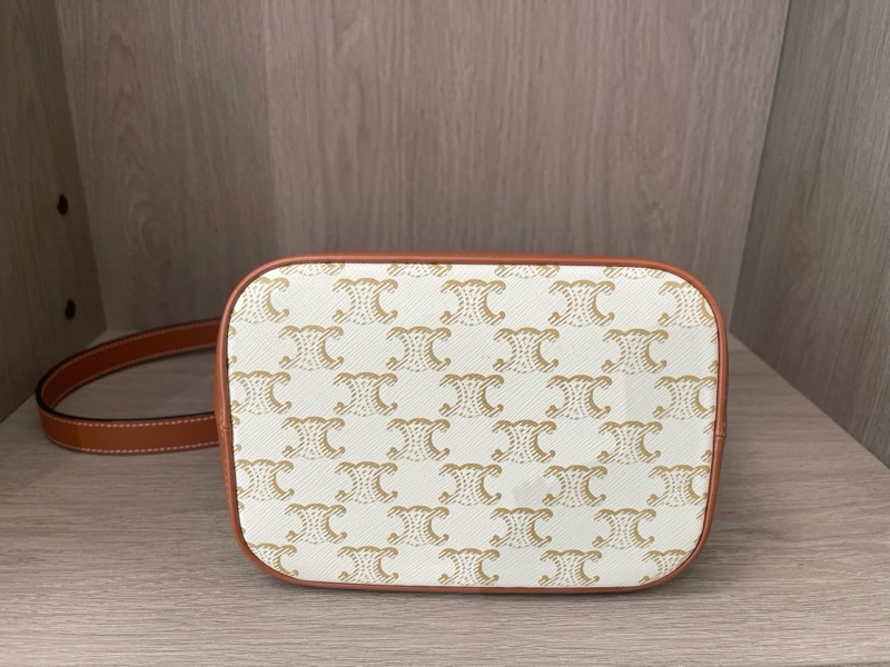 CELINE 賽琳白色凱旋門老花水桶包單肩斜挎包 底18。-4
