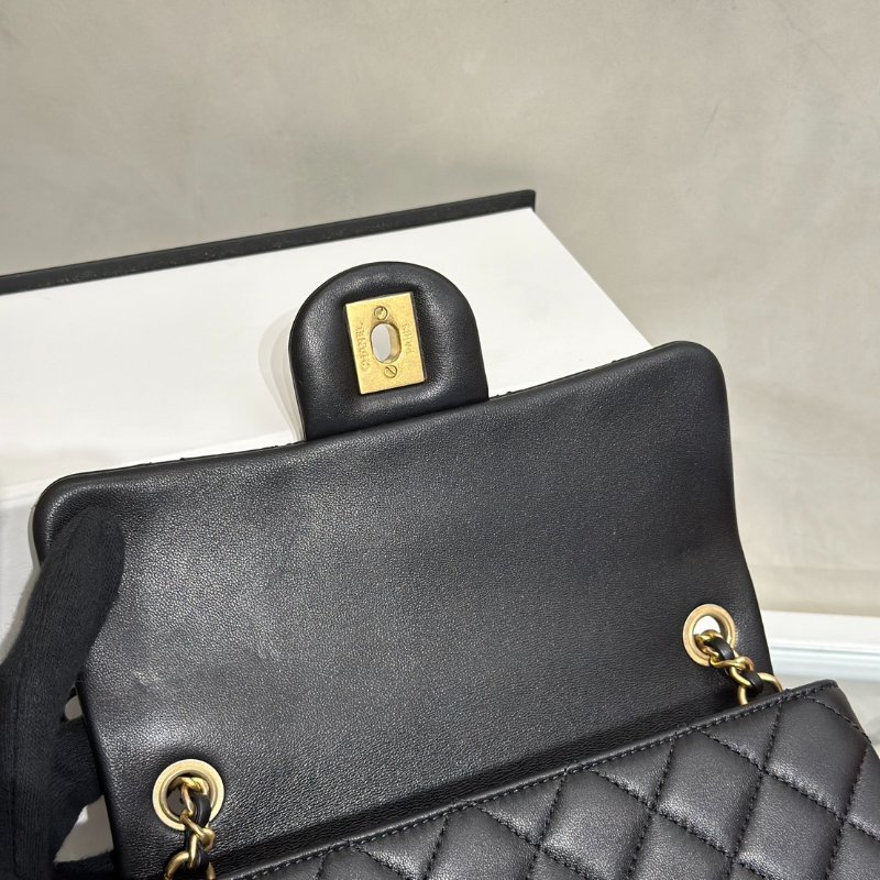 CHANEL 經典口蓋包Mini CF20 - 金球黑金-7