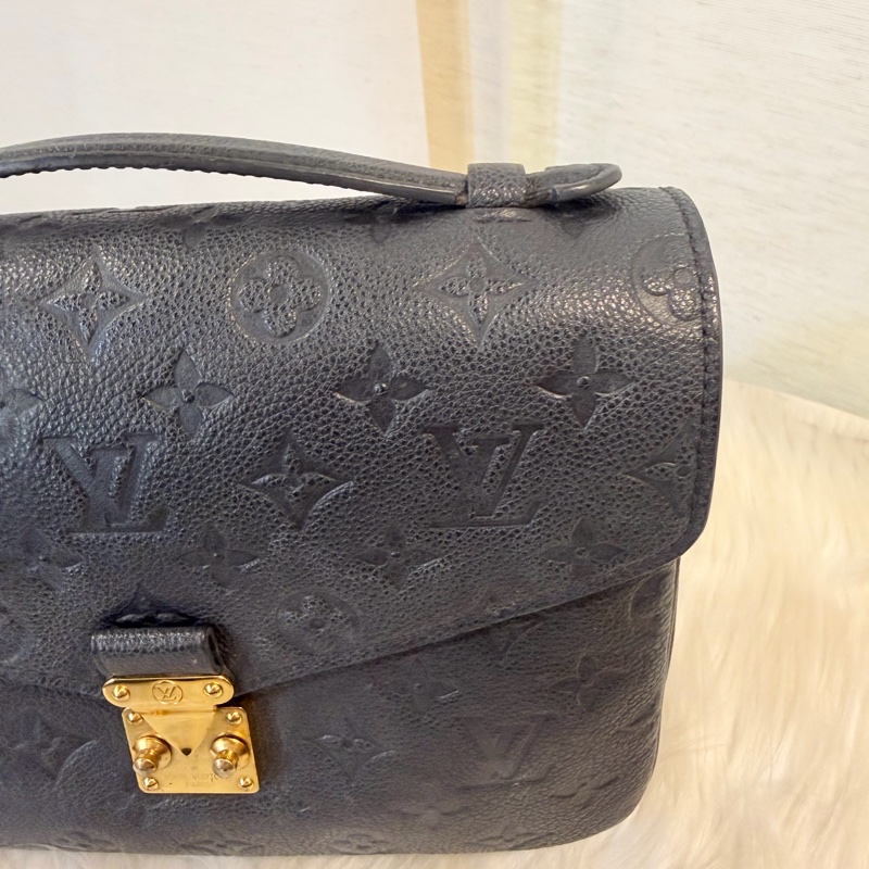 LV MÉTIS 黑牛皮 附背帶-11