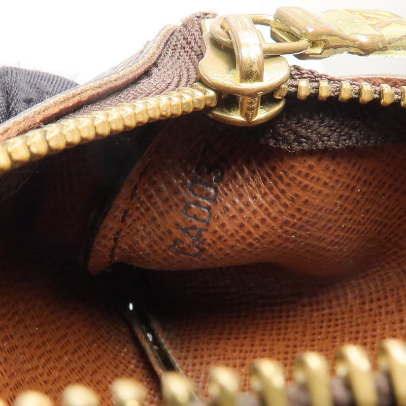 LOUIS VUITTON Monogram Key Pouch金扣鎖匙包-14