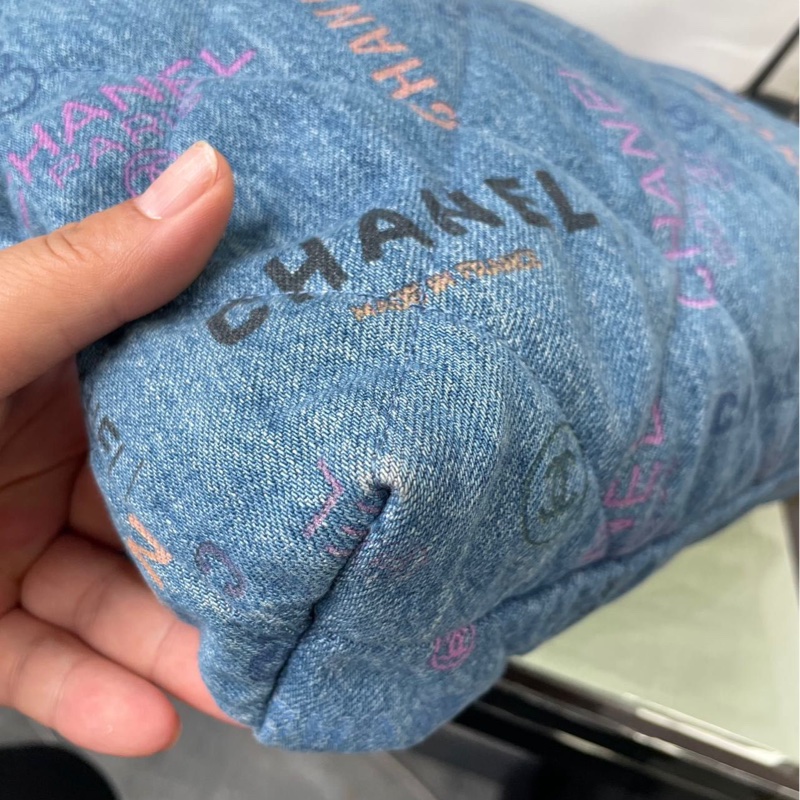 Chanel 22P Tote-10