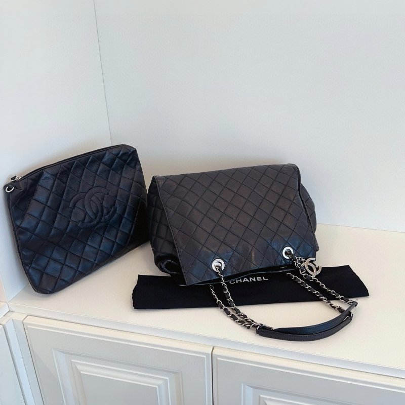 香奈兒/Chanel 黑銀菱格牛皮 雙C吊墜子母Tote-4