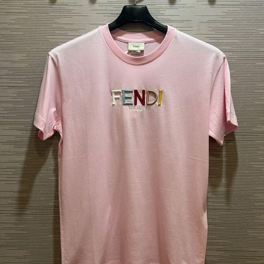 💎Han's house精品服飾💎FENDI 芬迪 立體 刺繡 短 T 義大利製 現貨 青年款-2