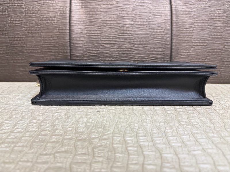 Dior 黑羊皮金釦籐格紋Lady Dior Pouch斜背鏈包-2