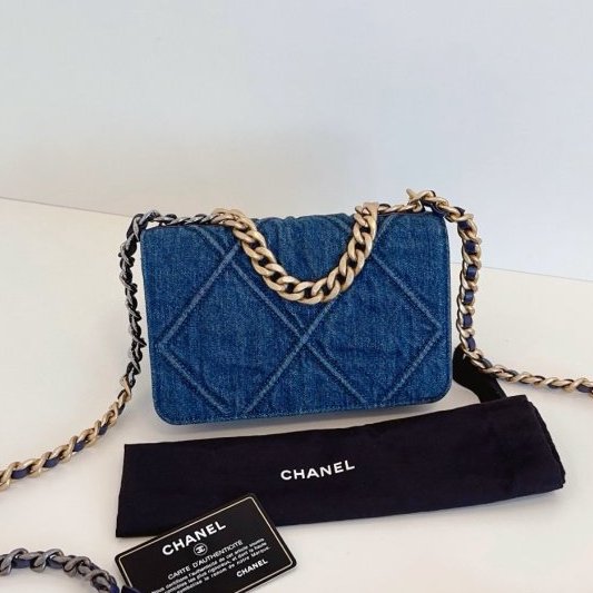 近新品 香奈兒/Chanel 深色丹寧金扣19bag繫列Woc鏈條包-1