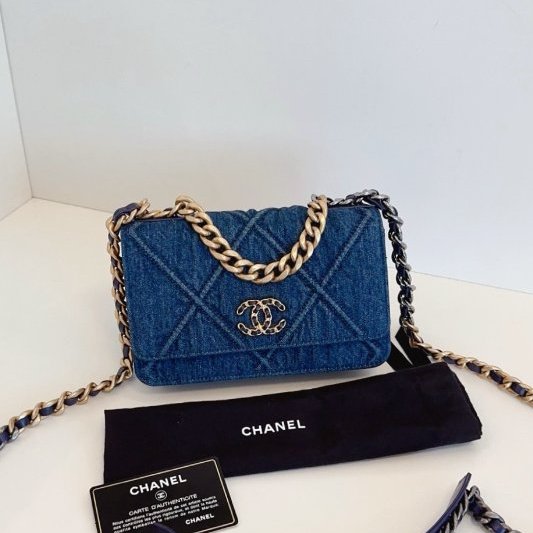 近新品 香奈兒/Chanel 深色丹寧金扣19bag繫列Woc鏈條包-5