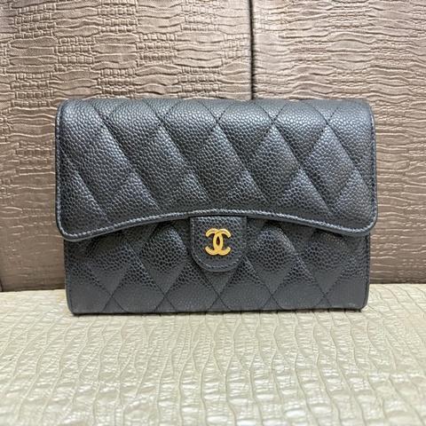 Chanel 黑荔枝皮金釦下蓋12卡長夾AP0241