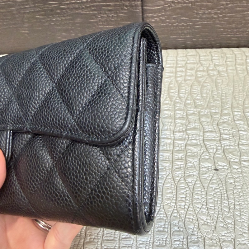Chanel 黑荔枝皮金釦下蓋12卡長夾AP0241-2