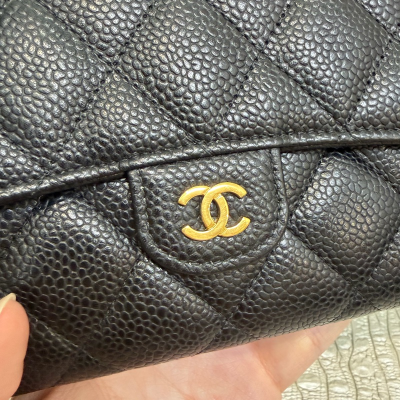 Chanel 黑荔枝皮金釦下蓋12卡長夾AP0241-4