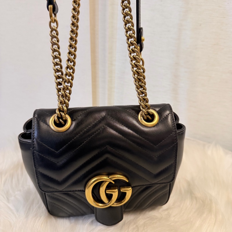 Gucci 黑金marmont 復古鞋背包-1