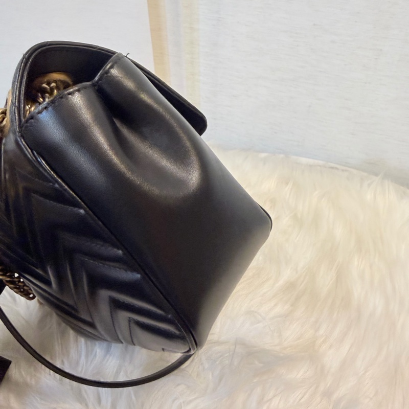 Gucci 黑金marmont 復古鞋背包-20