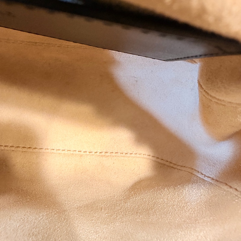 Gucci 黑金marmont 復古鞋背包-30