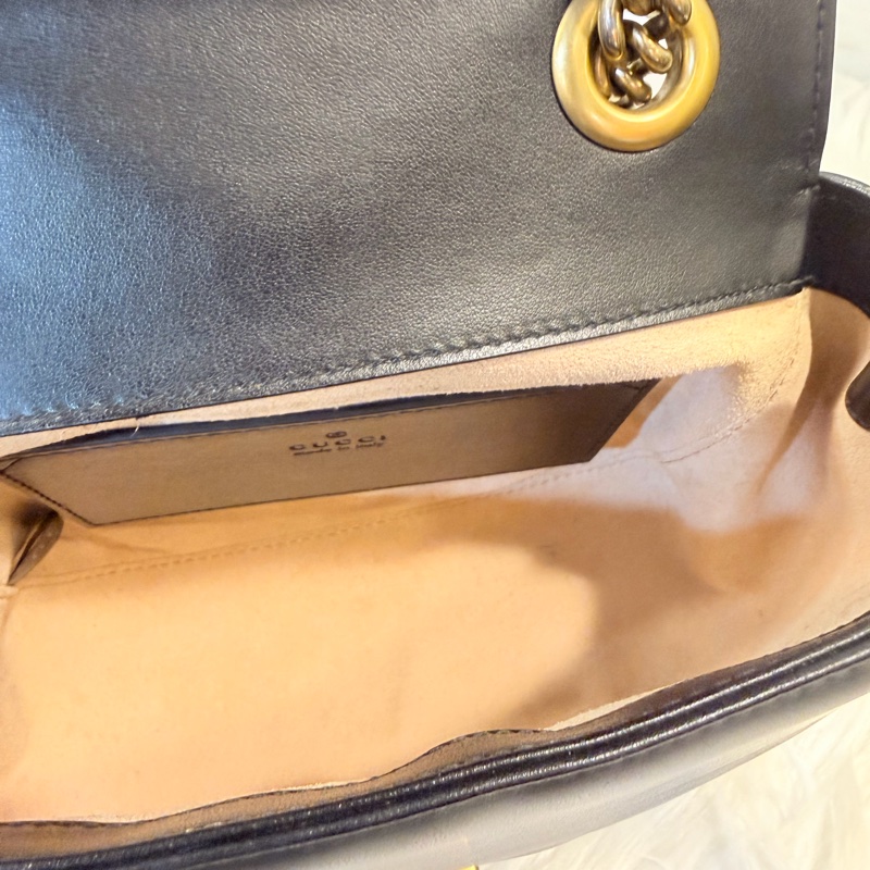 Gucci 黑金marmont 復古鞋背包-32