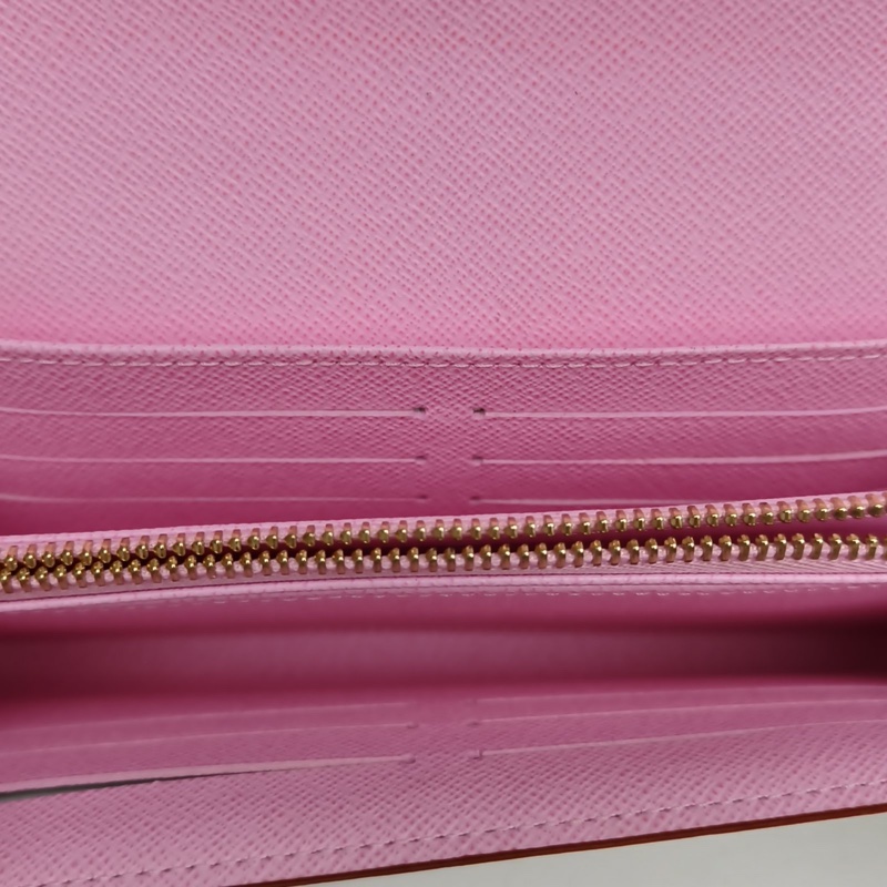 LOUIS VUITTON 白三彩PVC2015錢包-5