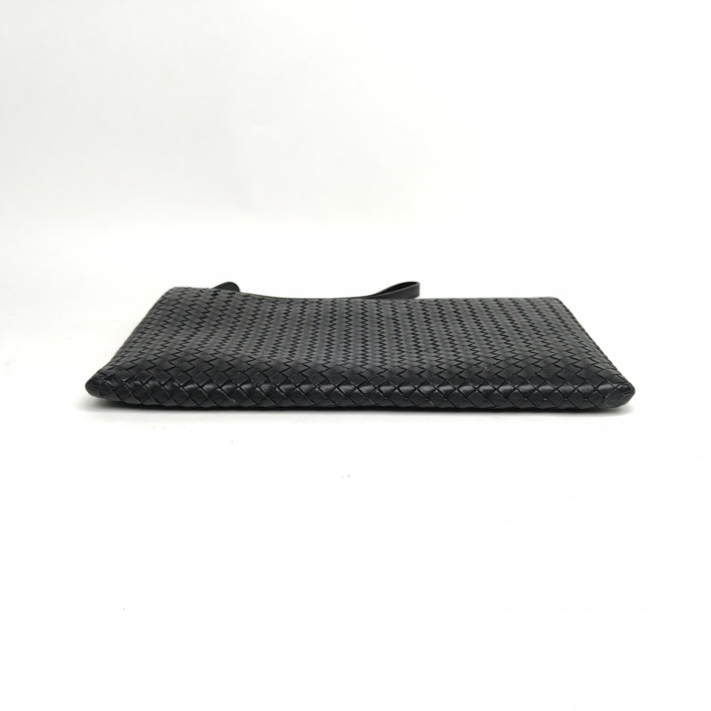 BOTTEGA VENETA 黑色羊皮手拿包-3