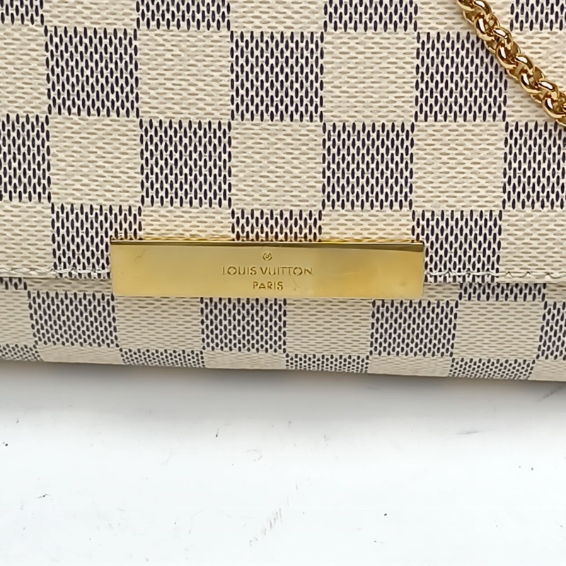 LOUIS VUITTON Favorite小號24白棋格PVC2016肩背包-4