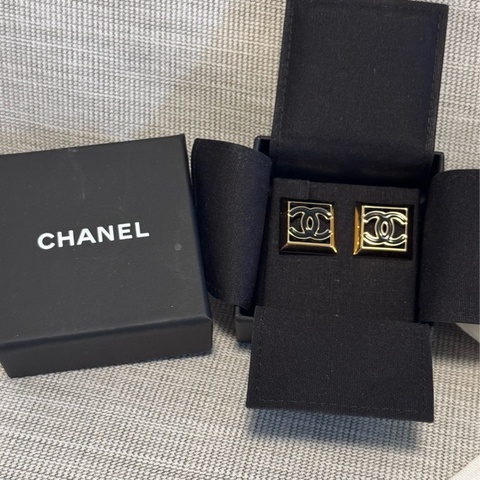 CHANEL 香奈兒耳環