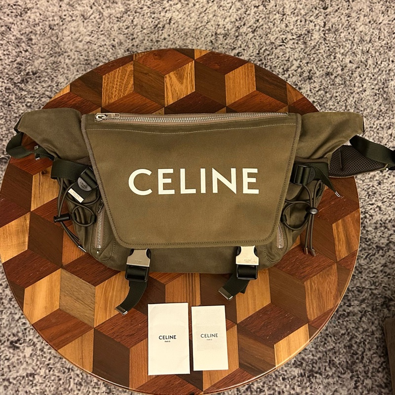 Celine 軍綠色 信差袋 登山袋 斜背包 Trekking messenger bag-1