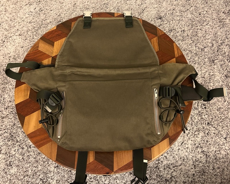Celine 軍綠色 信差袋 登山袋 斜背包 Trekking messenger bag-2
