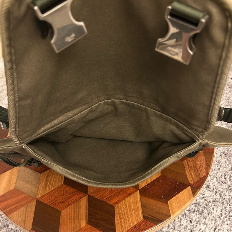 Celine 軍綠色 信差袋 登山袋 斜背包 Trekking messenger bag-3