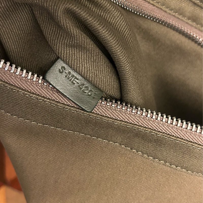 Celine 軍綠色 信差袋 登山袋 斜背包 Trekking messenger bag-5