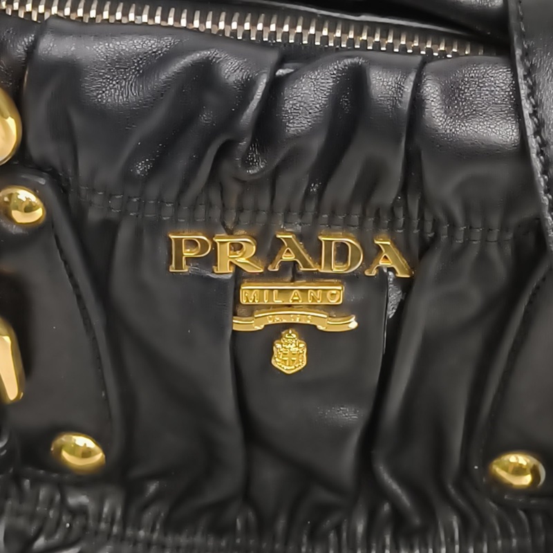 PRADA 黑色羊皮褶皺手提單肩包-4