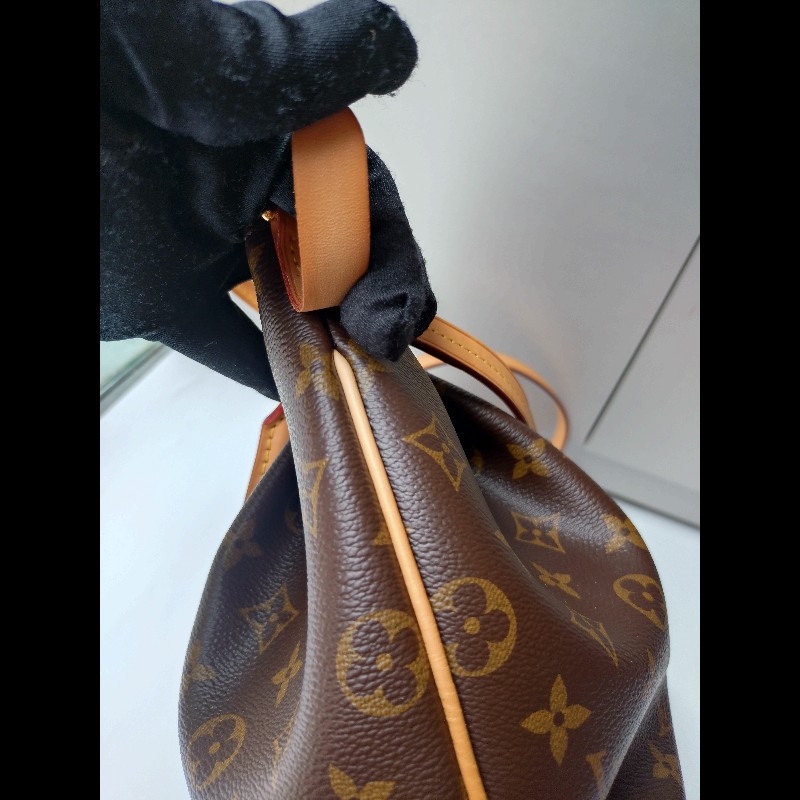 LV 老花抓皺拉鍊兩用包 M48813 turenne-11