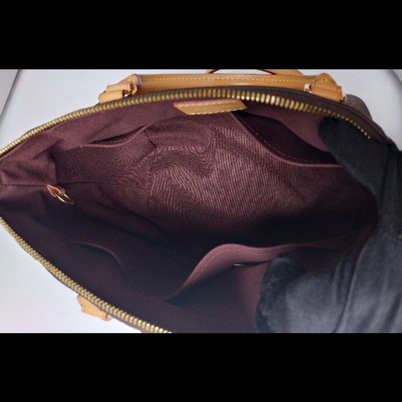 LV 老花抓皺拉鍊兩用包 M48813 turenne-16