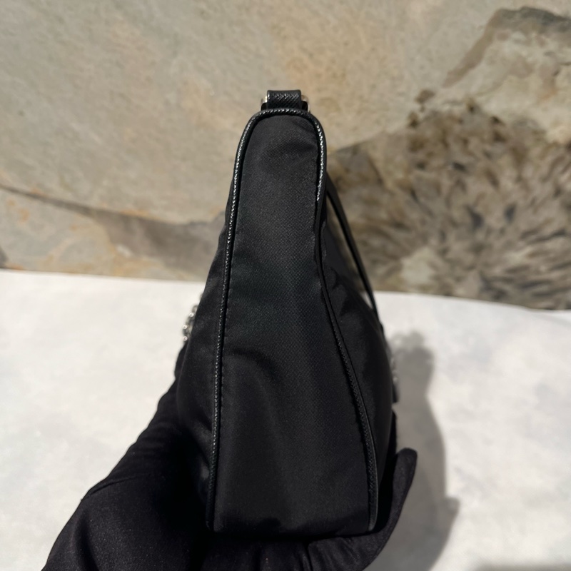 Prada黑銀尼龍三合一側背包-3