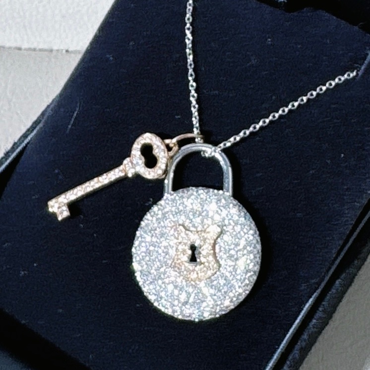 Tiffany 蒂芙尼鉑金品 18K 玫瑰金滿鑽大號鎖頭+鑰匙項鍊-3