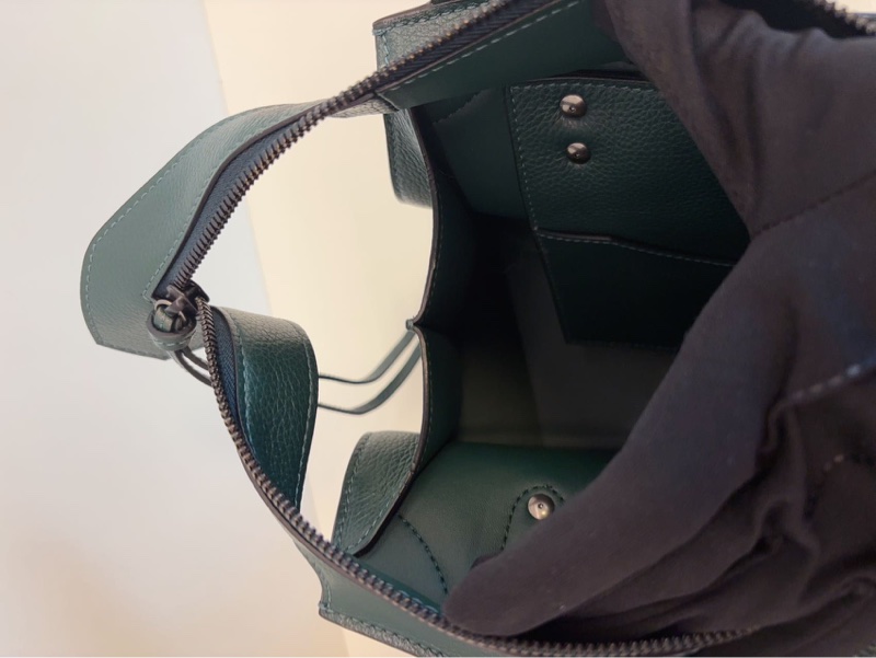 Balenciaga Neo Classic medium-24
