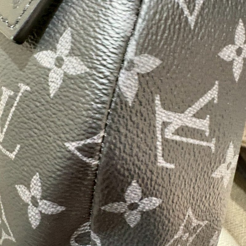 Louis Vuitton 黑老花半月包 晶片款-8