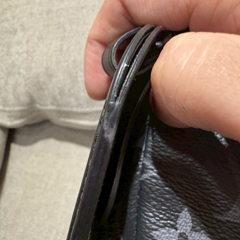 Louis Vuitton 黑老花半月包 晶片款-14