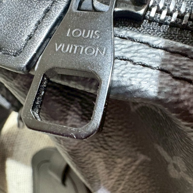 Louis Vuitton 黑老花半月包 晶片款-18