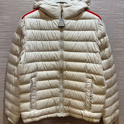 💎Han's house精品服飾💎 moncler Donvar 羽絨 連帽 外套 可手水洗 現貨 青年款 = 男成人 S 原價32000-0