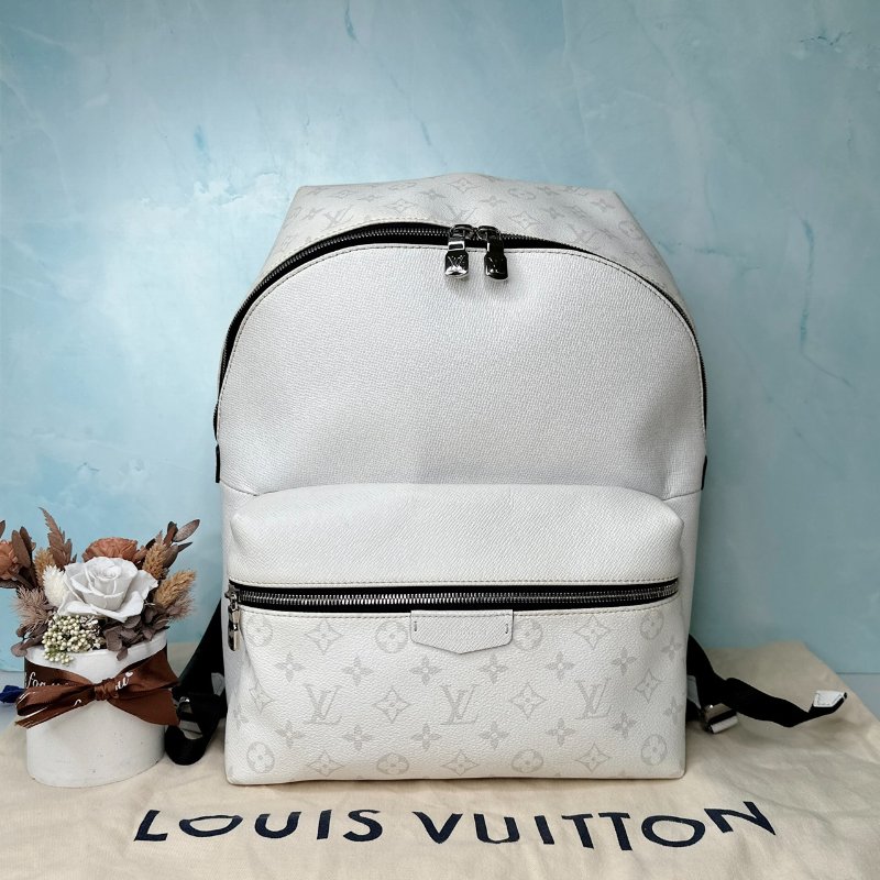 LV Discovery皮革雙肩後背包-0