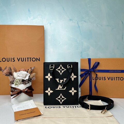 LV Petit Sac Plat壓紋琴譜包