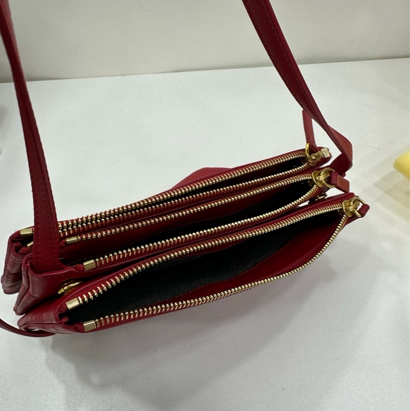 CELINE trio 小號 紅色 羊皮 三層包-6