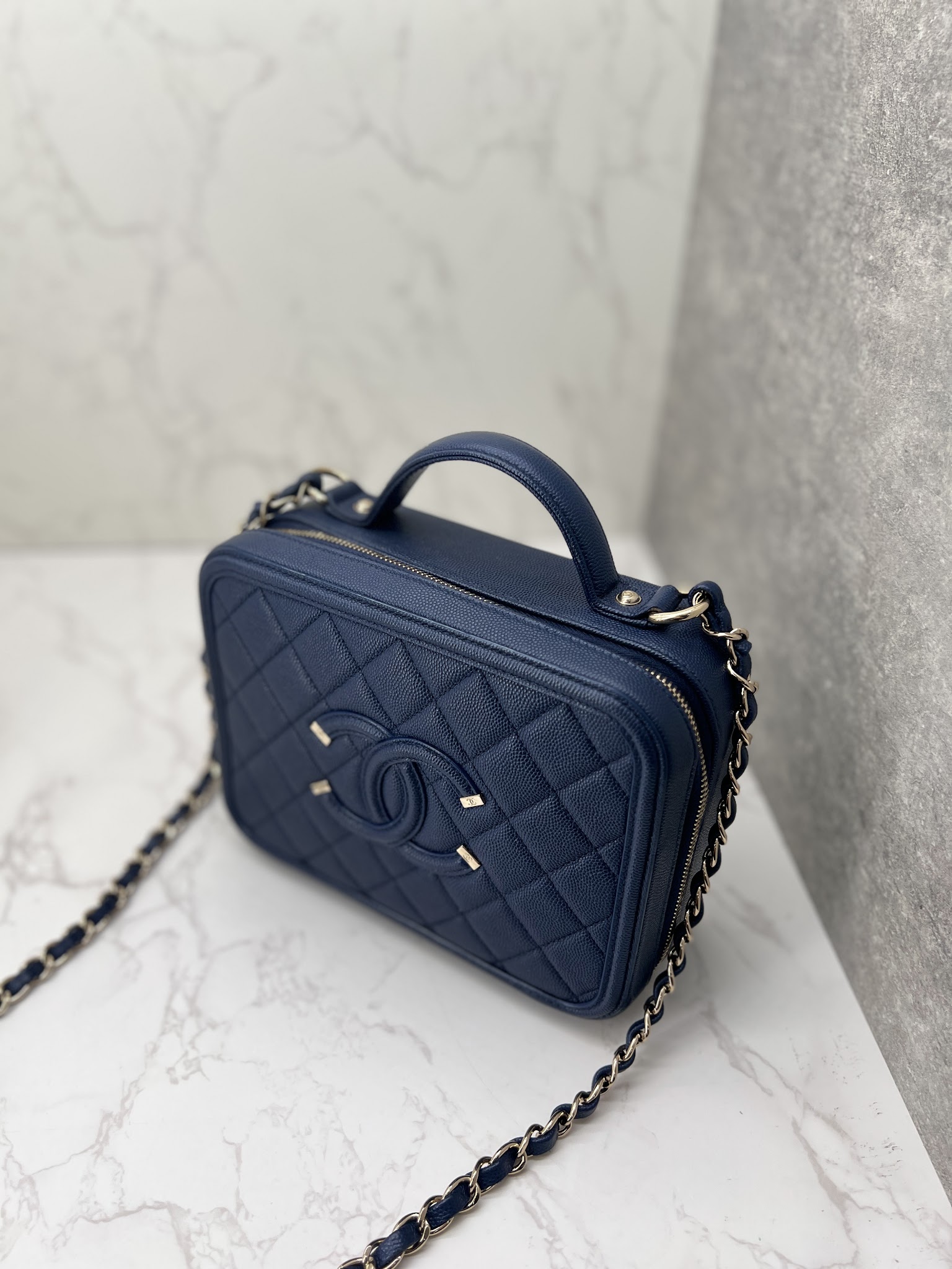 香緹國際精品 CHANEL Vanity case 中號 鍊帶 肩背包 1009-8