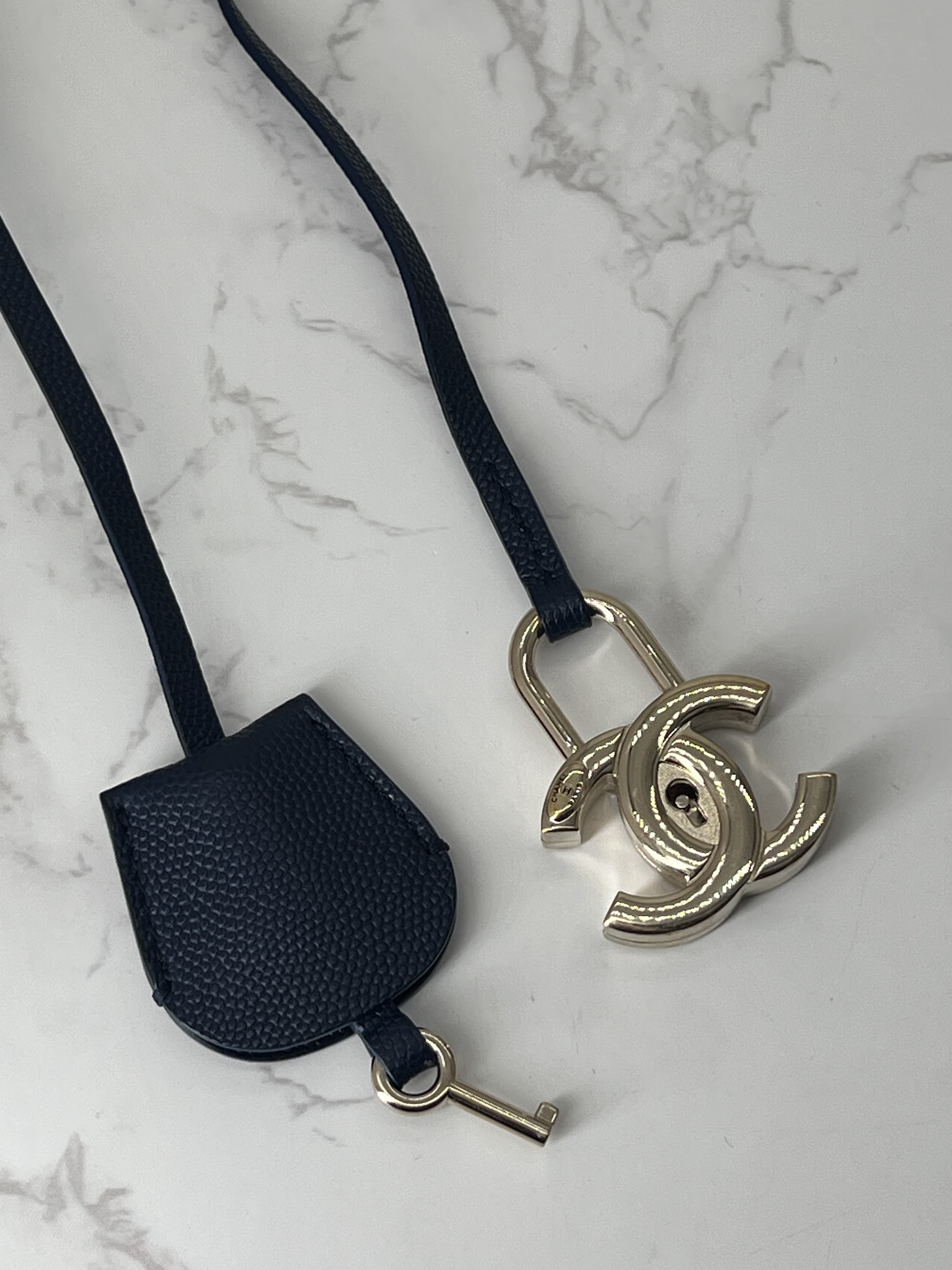 香緹國際精品 CHANEL Vanity case 中號 鍊帶 肩背包 1009-10