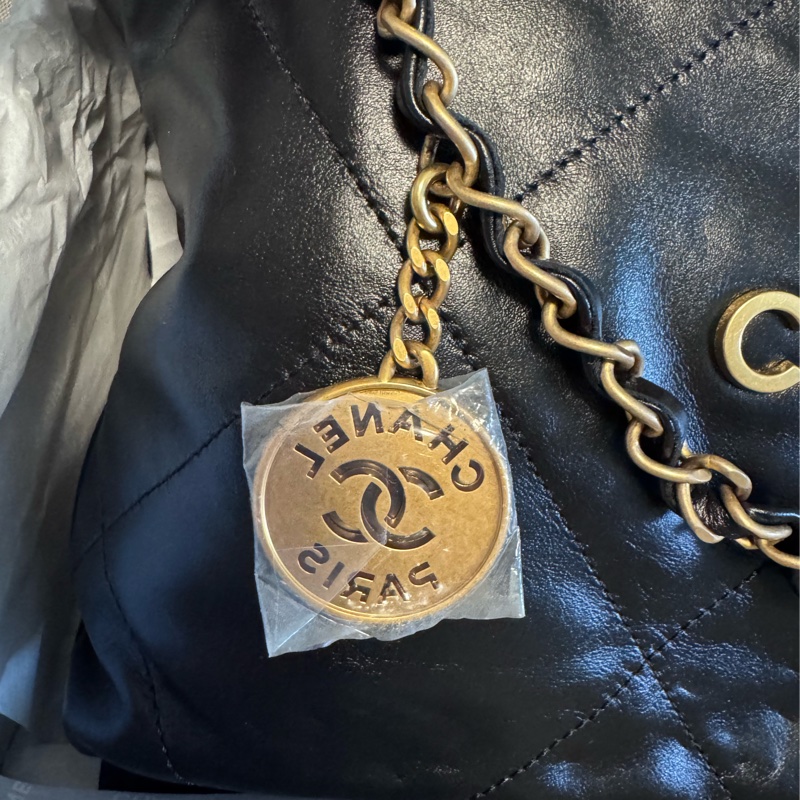 CHANEL 香奈兒 22 Bag, 小號hobo黑金垃圾袋-3