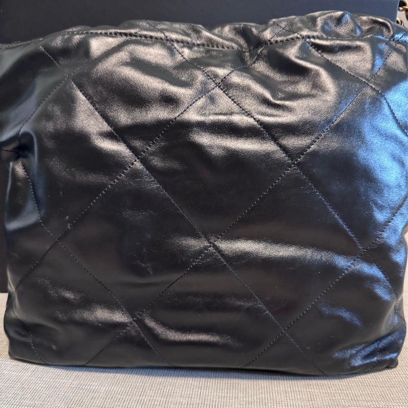 CHANEL 香奈兒 22 Bag, 小號hobo黑金垃圾袋-9