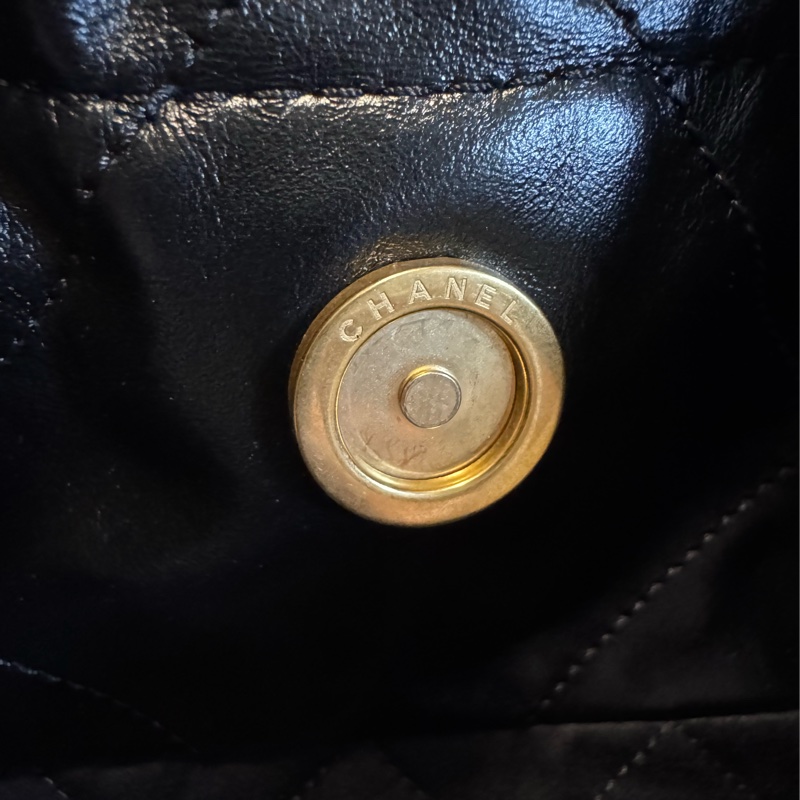 CHANEL 香奈兒 22 Bag, 小號hobo黑金垃圾袋-18